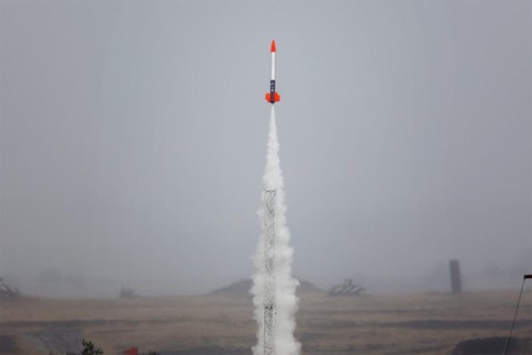 Spacejam, lancering draagraket
